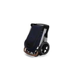 Joolz Hub+ Compleet -Baby Product Winkel joolz hub folded seat perspective classic blue 1